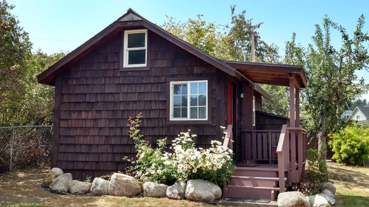 Jones Cabin Фрайдей Харбър Екстериор снимка